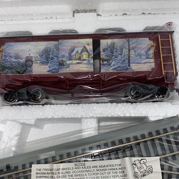 Hawthorne Village Memories of Christmas Bachmann Train and Rail Set - Picture 2 of 10